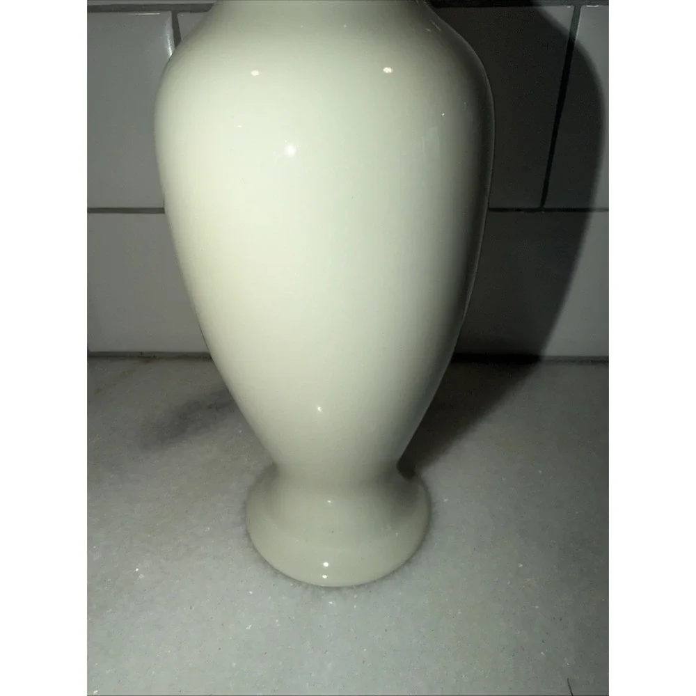 vintage toscany collection Bisque Vase‎